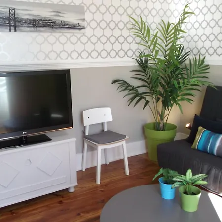 Apartment Angola Floor - Lisbonbreaks